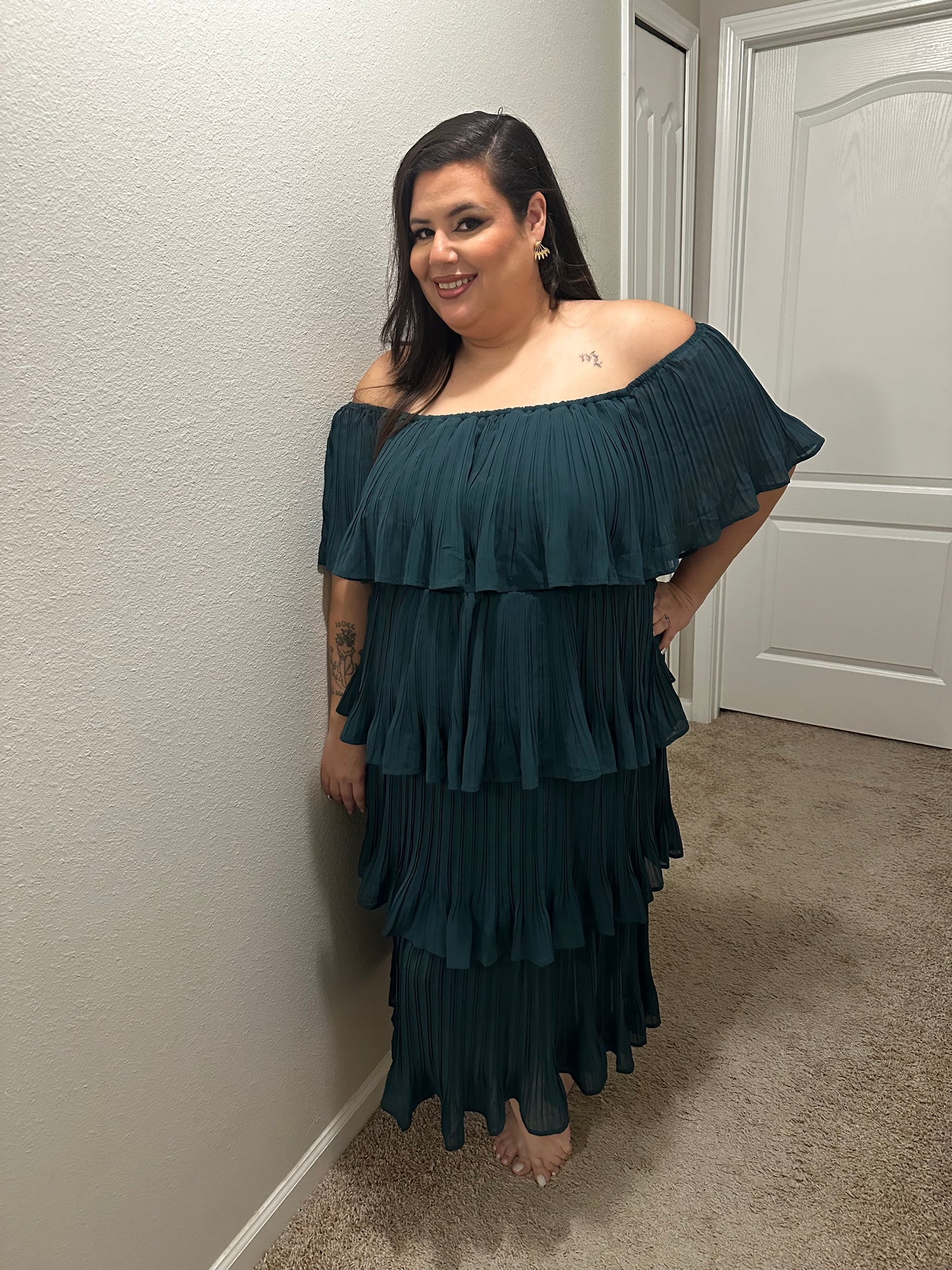 Off Shoulder Middi Ruffle Dress